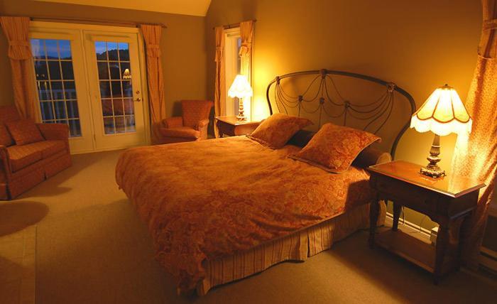 Auberge Le Tricorne North Hatley Room photo
